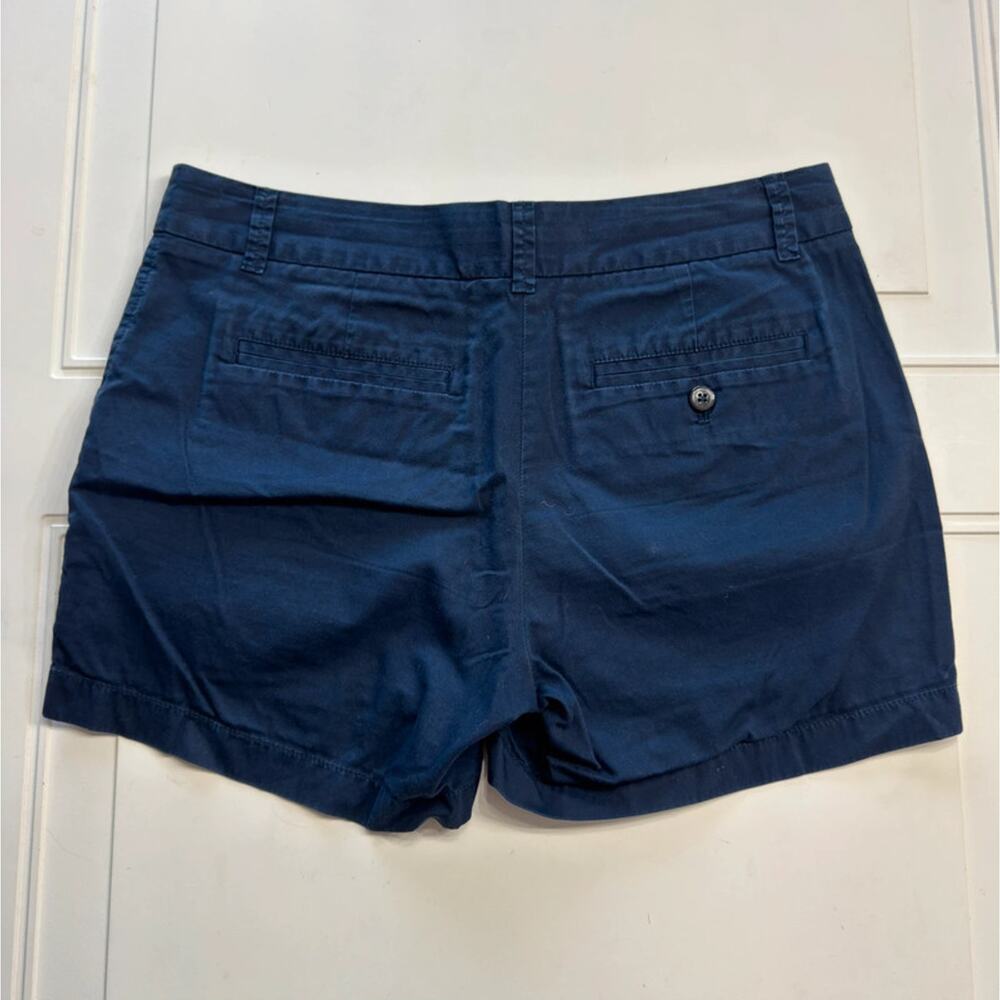 J. Crew Women’s Sz 6 100% Cotton Blue Broken In Chino Shorts - Picture 4 of 5